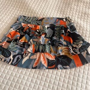 Gorgeous Dona Jo skort for Tennis or Pickleball in a tropical print in size 3-XL